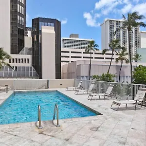 https://modern-studio-heart-of-waikiki-with-parking.hotelsinhawaii.org