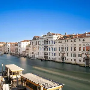 Mocenigo Grand Canal Luxury Apartment